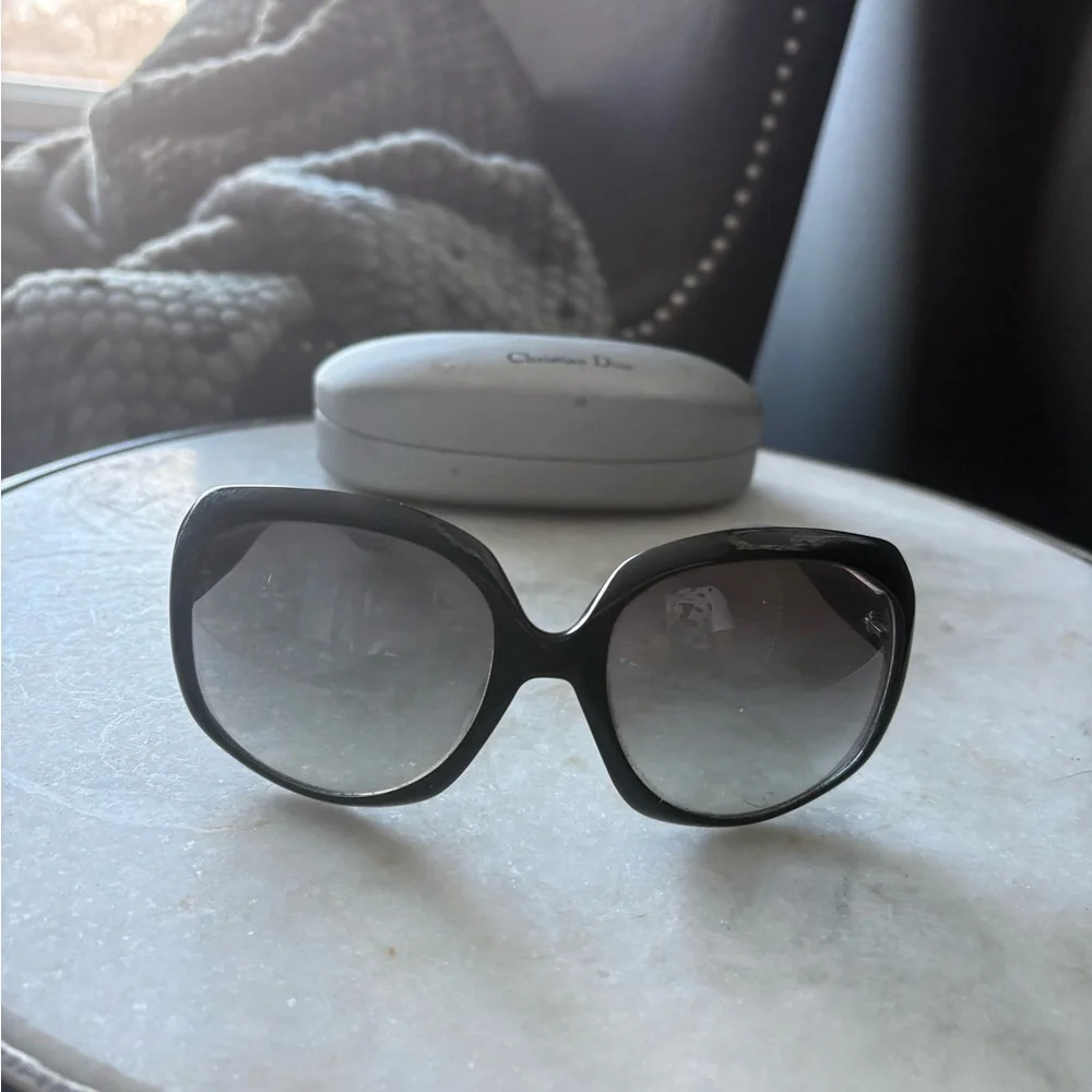 Christian Dior Vintage Glossy 1 Sunglasses - Picture 7 of 11